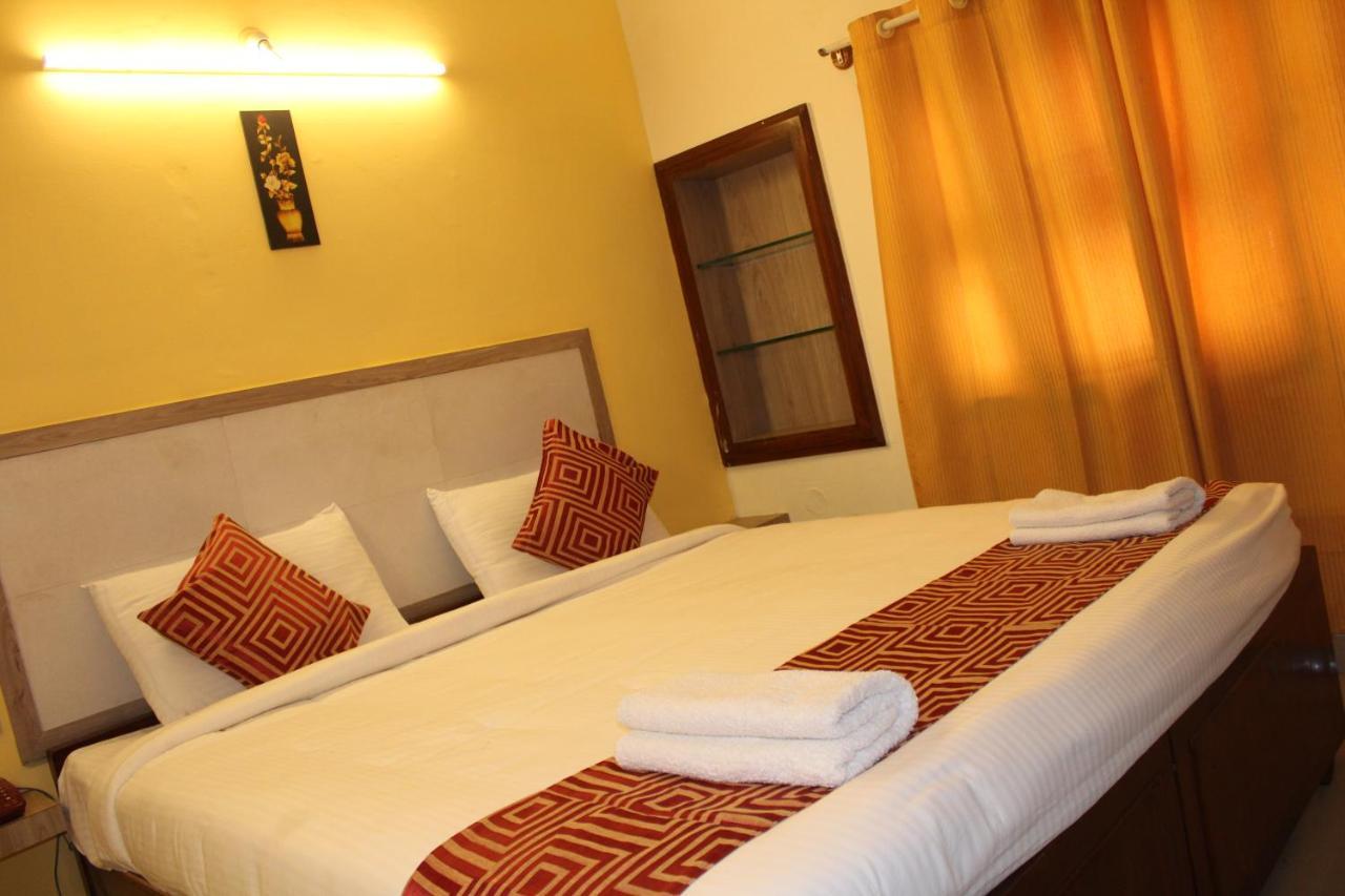 Kaveri Hotel Bed&Breakfast Mysore Exterior foto