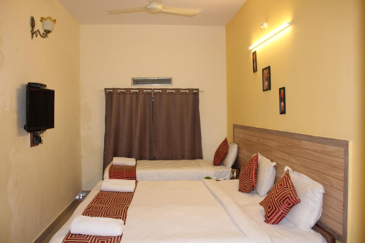 Kaveri Hotel Bed&Breakfast Mysore Exterior foto